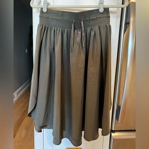 Army green lululemon draw string skirt size 6